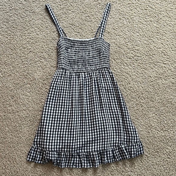Abercrombie & Fitch Dresses & Skirts - Abercrombie & Fitch Babydoll Gingham Dress in Navy